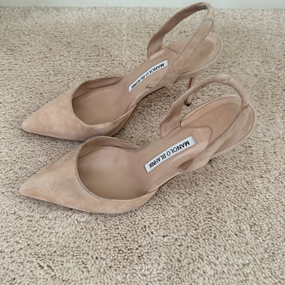 Manolo Blahnik Beige Suede Slingback Heels